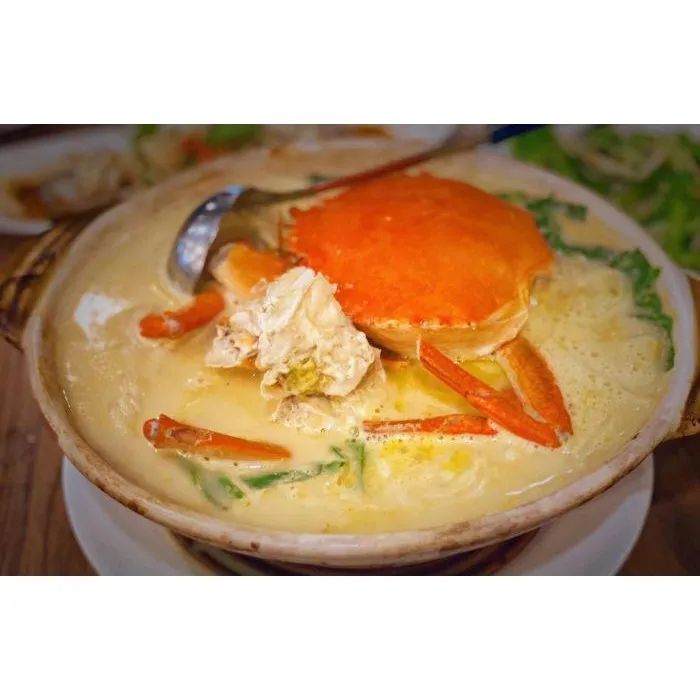 Crab At Bay Claypot Thick Bee Hoon Crab Soup with rich milky broth and fresh mud crab