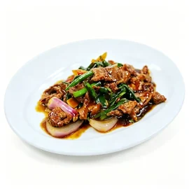 Stir Fried Beef With Ginger And Onions。_converted